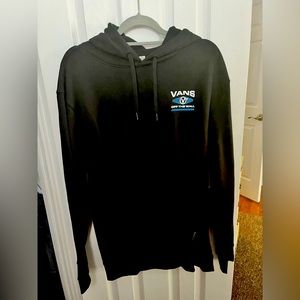 BNWT Men’s size Large Vans hooded sweatshirt